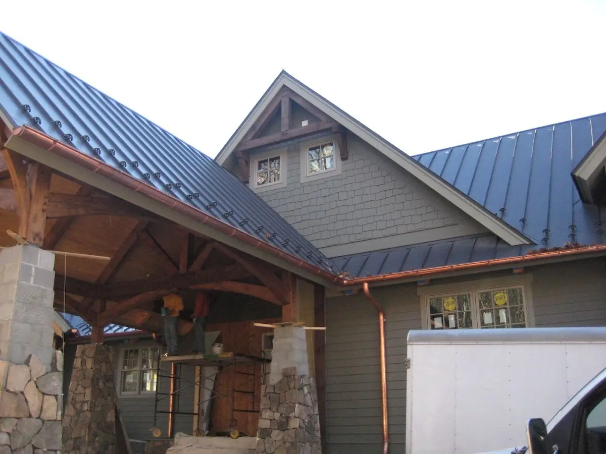 Craftsman Roofing team delivering quality roofing work in North Franklin